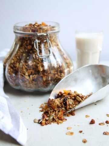 The Best Homemade Granola