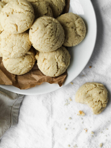 Tahini Shortbread Cookies