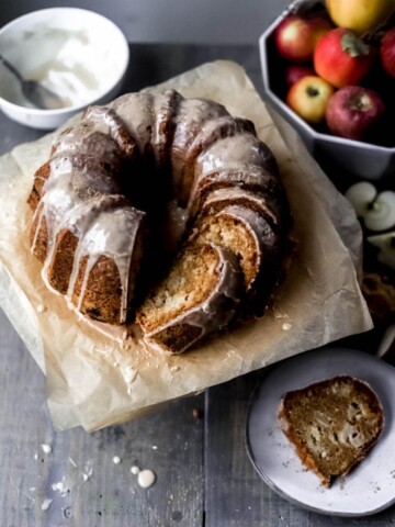 Apple Cinnamon Bundt Cake