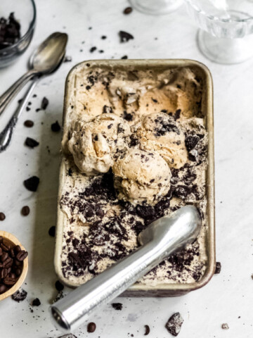 No churn coffee and cookies ice cream