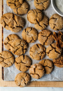 vegan ginger molasses cookies