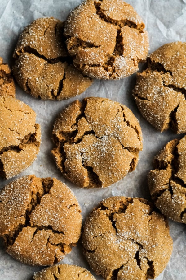 vegan ginger molasses cookies