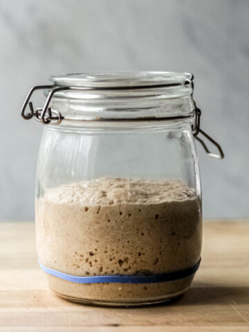 how to make a sourdough starter