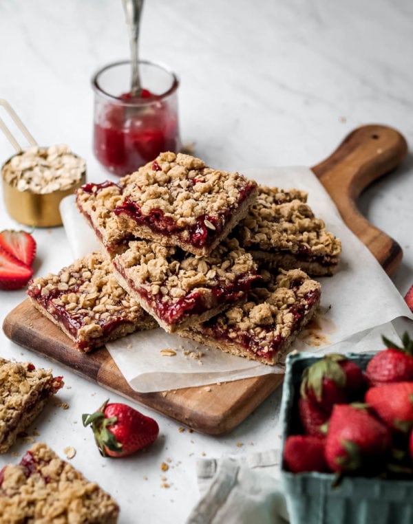 Brown Butter Strawberry Oatmeal Crumb Bars