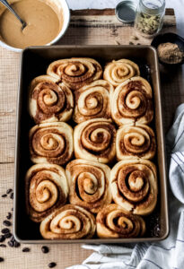 Hawaij Spice Rolls with Coffee Glaze