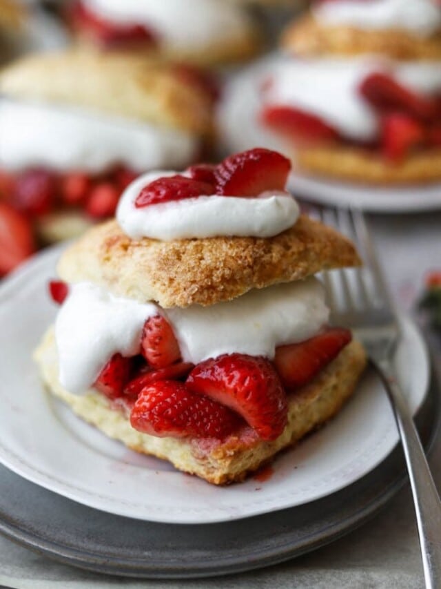 strawberry-shortcakes-lion-s-bread