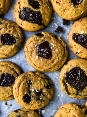 pumpkin-chocolate-chip-cookies-with-sea-salt-3-3