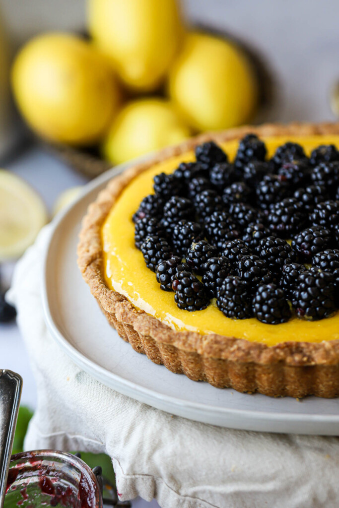 lemon-and-blackberry-tart-4