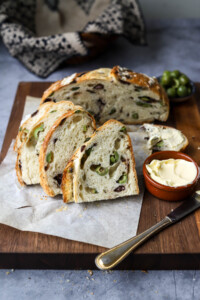 no-knead-olive-bread-3