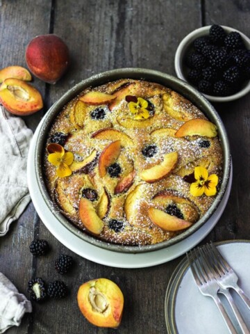 fresh-peach-and-blackberry-cake-2-2