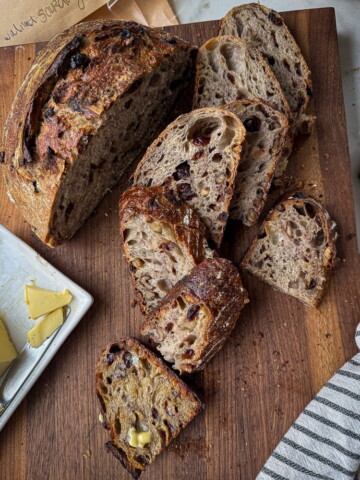 cranberry-toasted-walnut-sourdough-bread-3-2